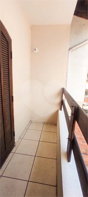 Casa com 180m², 3 dormitórios, 1 vaga, à venda na Vila Scarpelli em Santo André.