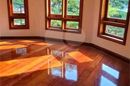 Casa à venda com 4 quartos, sendo 3 suítes, em Interlagos, São Paulo, SP