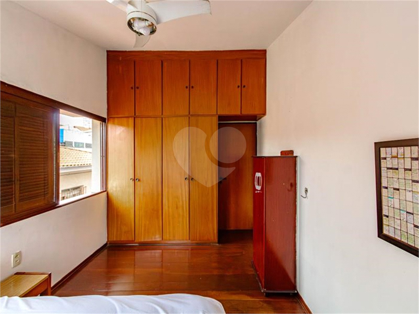 Casa para locação no Jardim da Saúde – São Paulo Imóvel amplo e elegante, com 360 m² de área construída em terreno de 400 m²