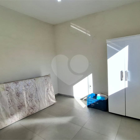 Casa Térrea de Alto Padrão à Venda – Próxima ao Shopping