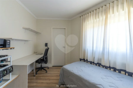 Casa à venda com 4 suítes no condomínio Vale da Santa Fé, Vinhedo - SP