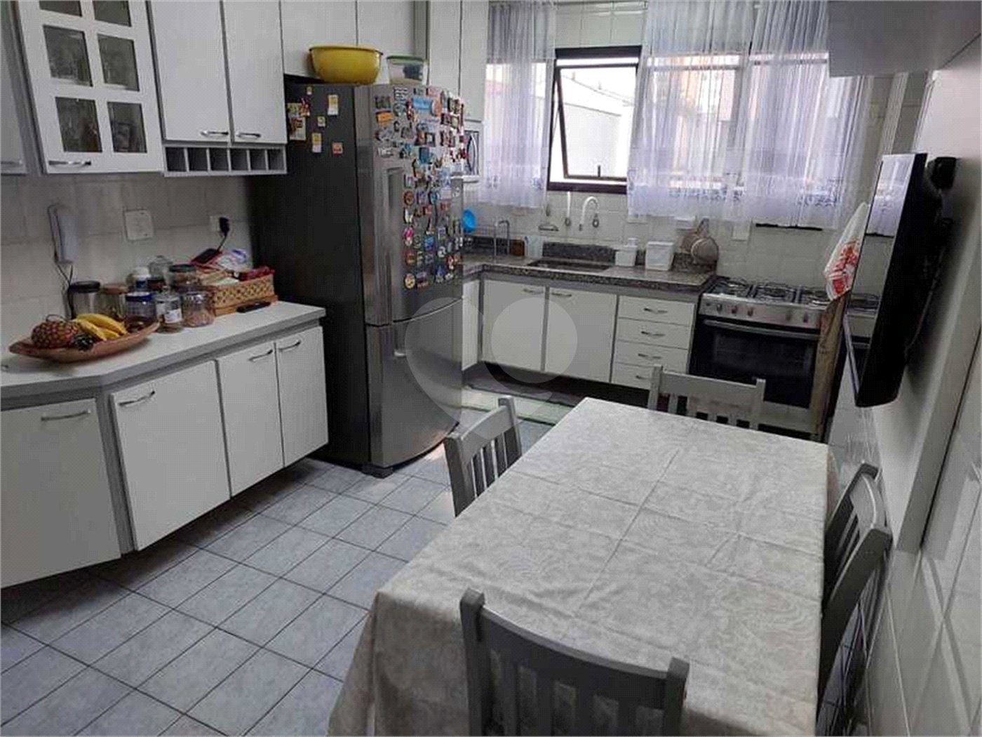 APARTAMENTO COM 125 M2 3 DORMITORIOS, SALA E COZINHA AMPLAS E 3 VAGAS DE GARAGEM. À VENDA EM SANTANA