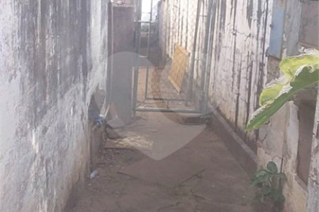 Imóvel para demolição na Vila Izabel