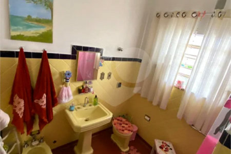 2 casas térreas em 1terreno no Anália Franco
