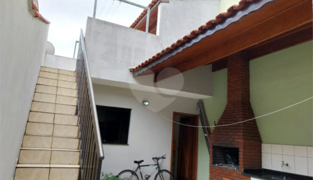 Casa à venda com 4 quartos, sendo 1 suíte,  em Jardim Las Vegas, Santo André, SP