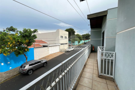 Casa a venda com 5 quartos em São Carlos
