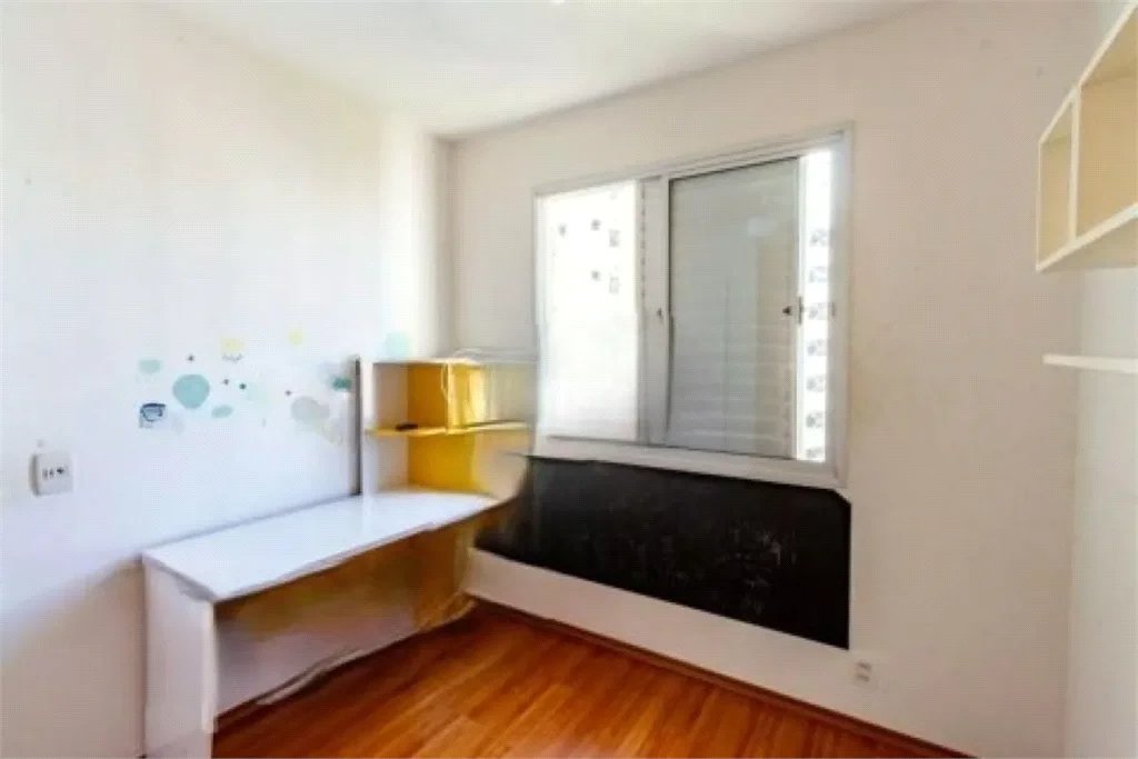 Apartamento à venda com 3 quartos, sendo 1 suíte,  em Morumbi, São Paulo, SP