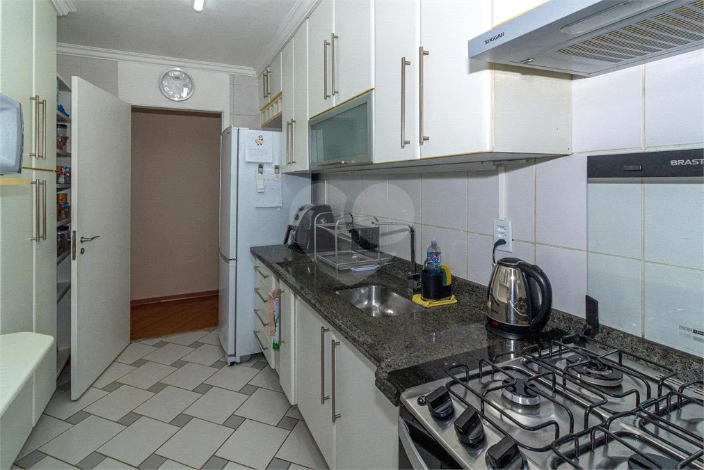 Apartamento à venda com 3 quartos, sendo 1 suíte, em Jardim Marajoara, São Paulo, SP