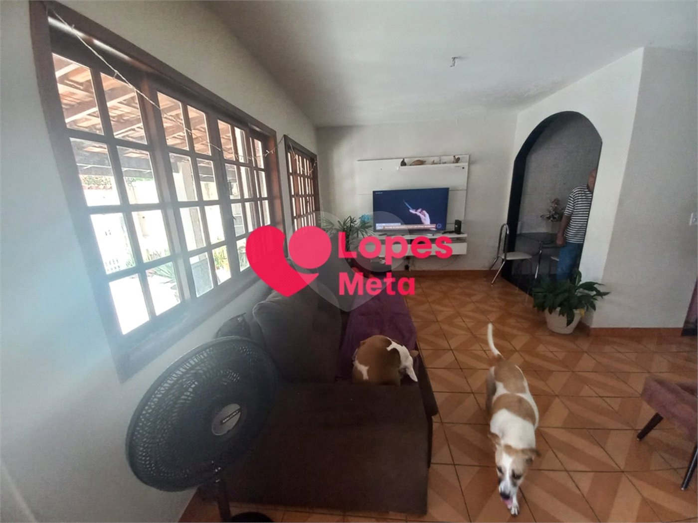 CASA A VENDA, 260m² VISTA VERDE, 3 DORMITORIOS 2 SENDO SUÍTE, QUINTAL E 3 VAGAS DE GARAGEM, SÃO JOSÉ