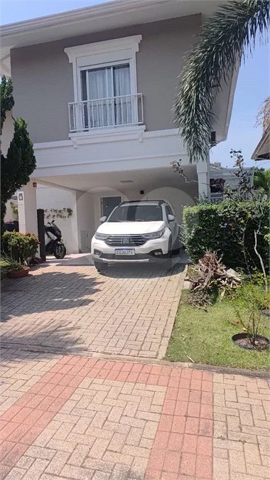 Sobrado de Alto Padrão com Piscina Aquecida, Energia Solar e Lazer Completo no Condominio Natura Village