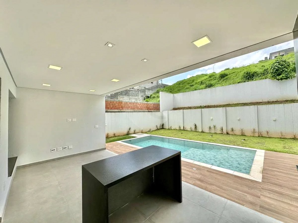 Casa em Cond. Vintage - Zero Km, 3 suítes, piscina, gourmet!