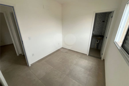 Apartamento com suíte na Vila Prado