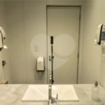 Sala comercial de 198m² com vista em Pinheiros