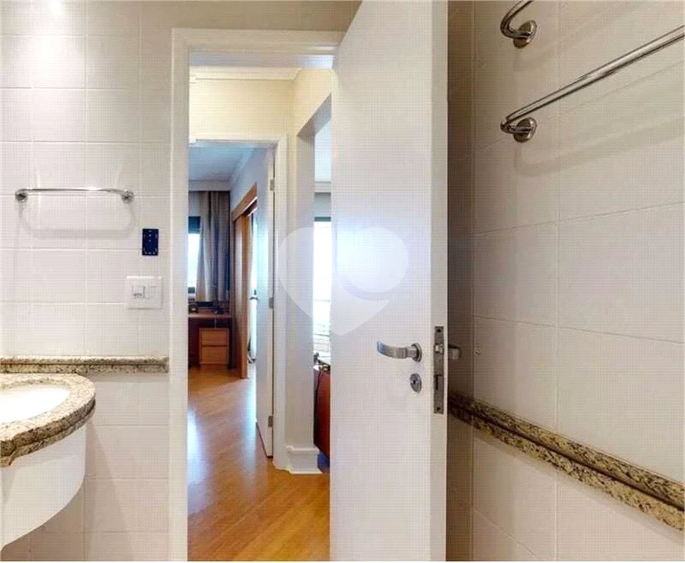 Apartamento para venda e locação no Paraiso de 63m² com 2 dormitórios e uma suíte