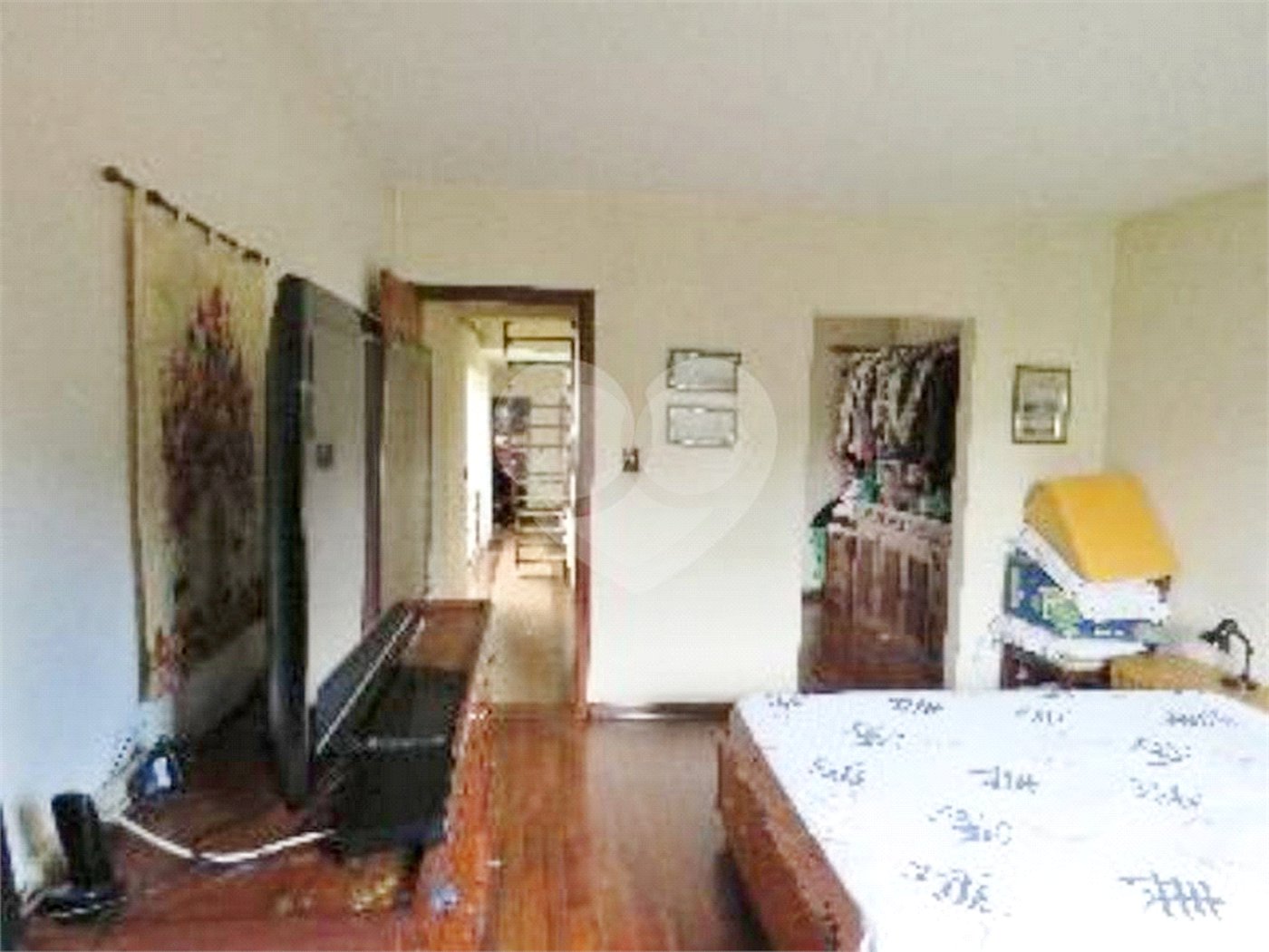 Sobrado à venda no Planalto Paulista c/300 m2 - 4 Quarto/1 Suíte/3 Vagas na garagem - Metrô S.Judas