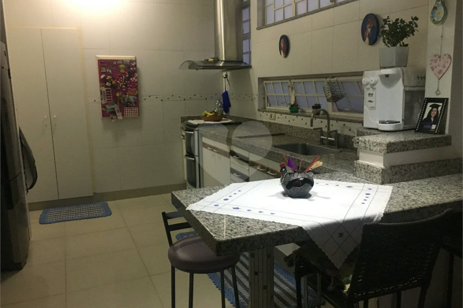 São Dimas - Excelente casa no bairro São Dimas.
