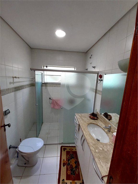 Casa residencial com ponto comercial a venda no Centro