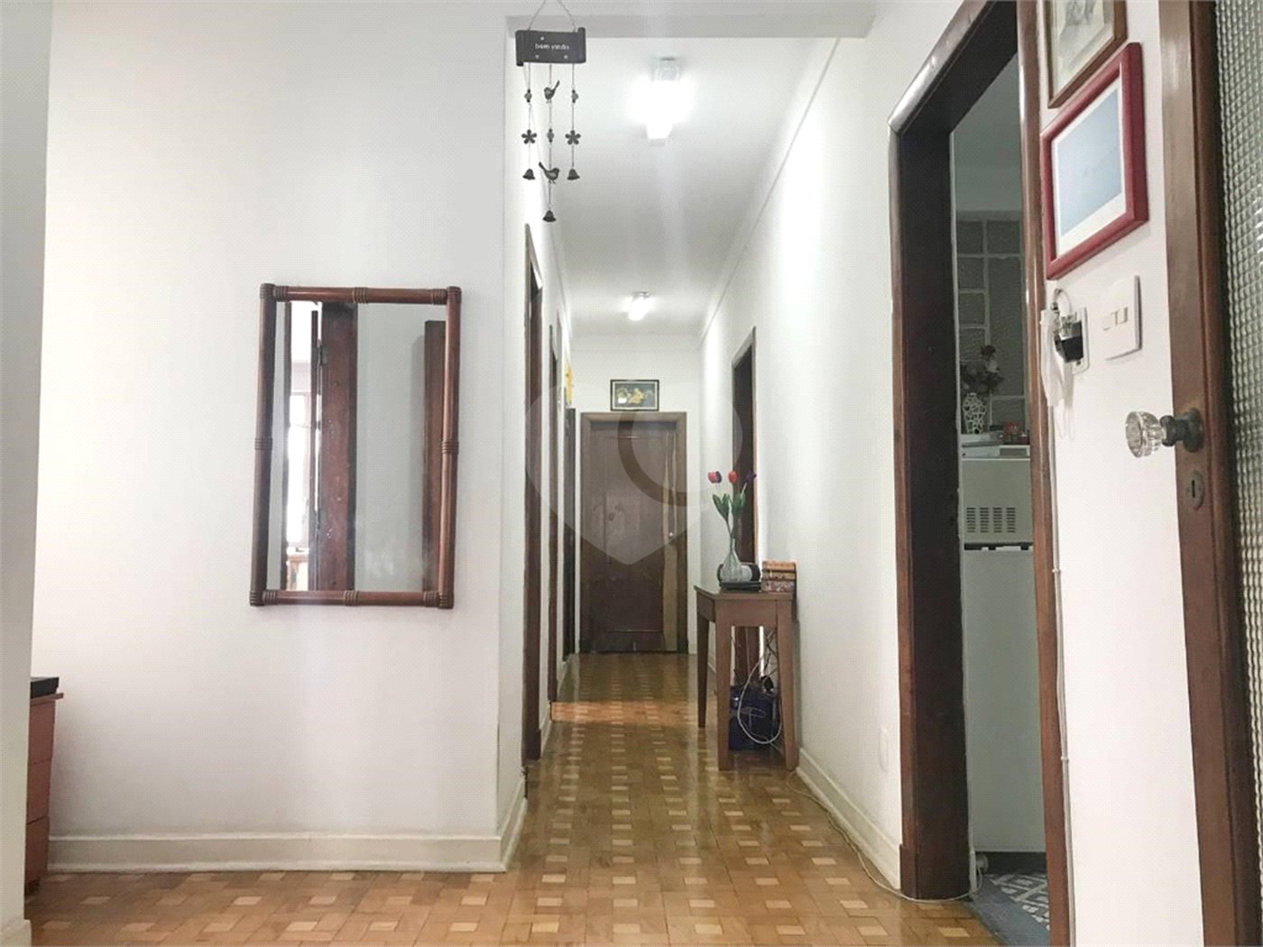 Apartamento na Bela Vista de 345m2 com 4 quartos (sendo 1 suíte.