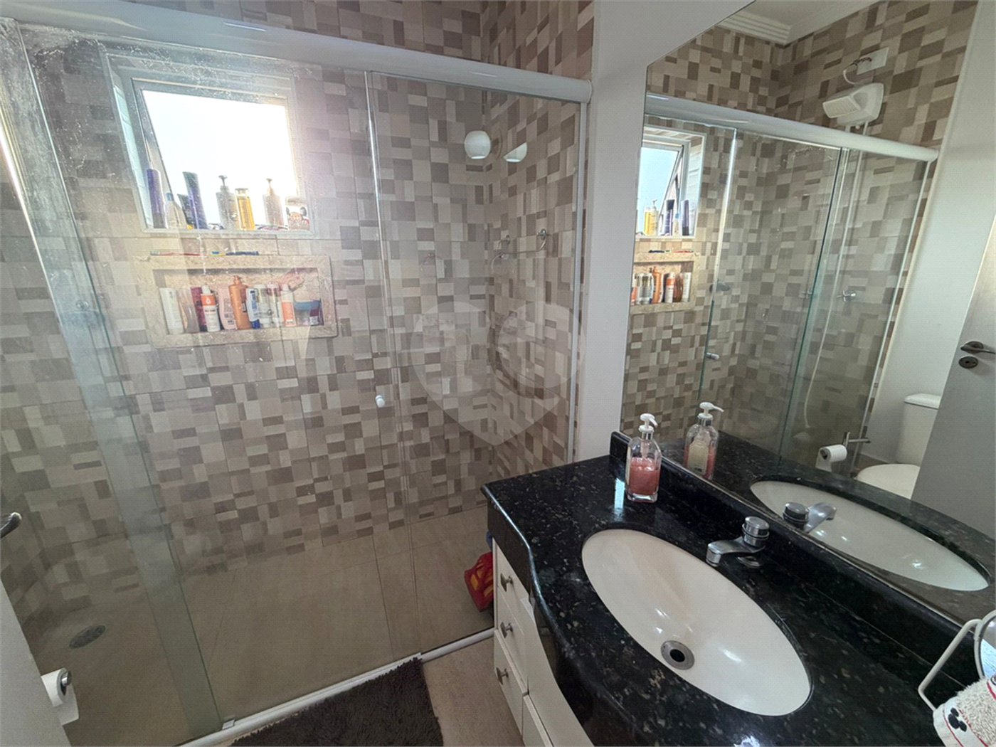 Sobrado à venda com 3 quartos, sendo 2 suítes, em Santana, São Paulo, SP