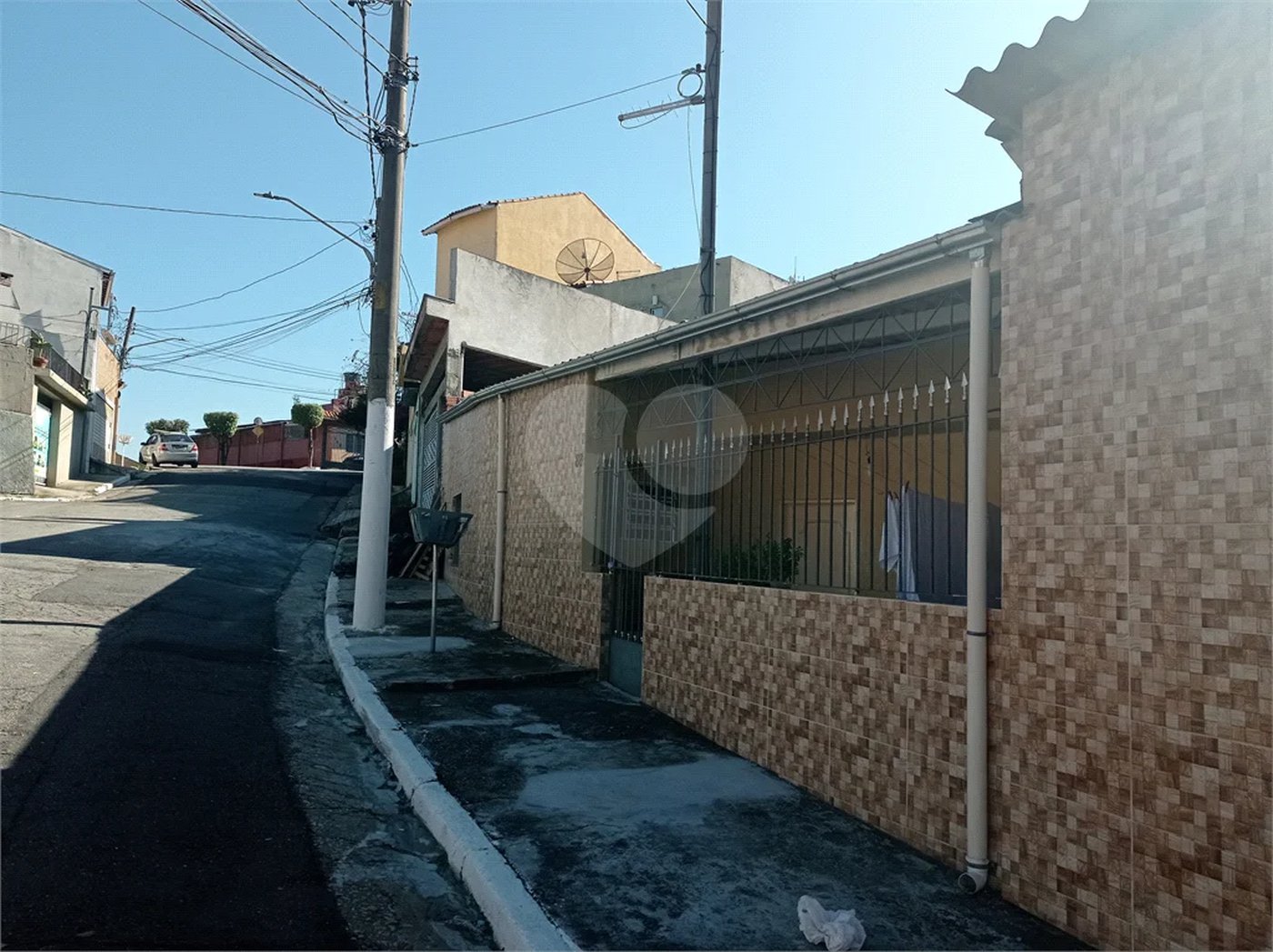 Atenção Investidores imovel com tres casas somando renda de 3mil mensal