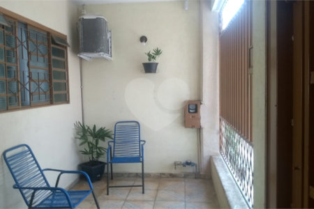 Casa térrea para venda ou locação no Santa Felícia.