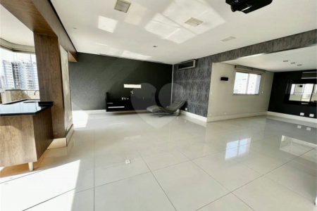 Apartamento de alto padrão à venda no Campo Belo – 214 m² | 4 dormitórios | 3 suítes | 4 vagas