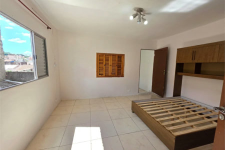 Sobrado à venda com 4 quartos, sendo 1 suíte, em Rio Pequeno, São Paulo, SP