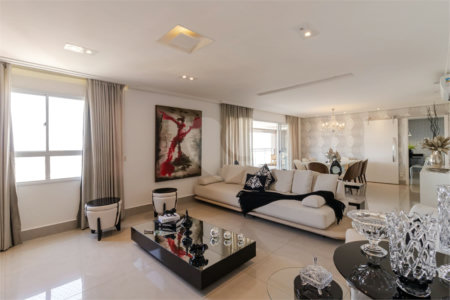 APARTAMENTO IPIRANGA COM 4 SUÍTES E 3 VAGAS - REFORMADO!