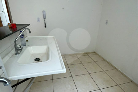Apartamento no Condomínio Mont Everest .