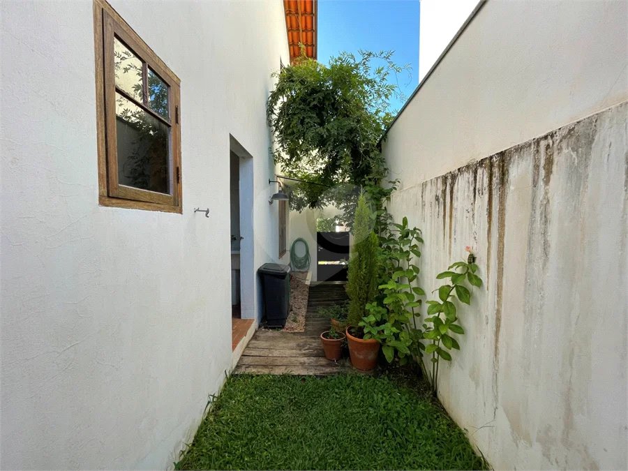 CASA CONDOMINIO DAMHA II