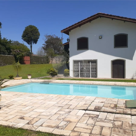 Casa Térrea com 3 quartos sendo 1 suíte. 1.400m² A/T. Jardim Floresta, Atibaia, SP