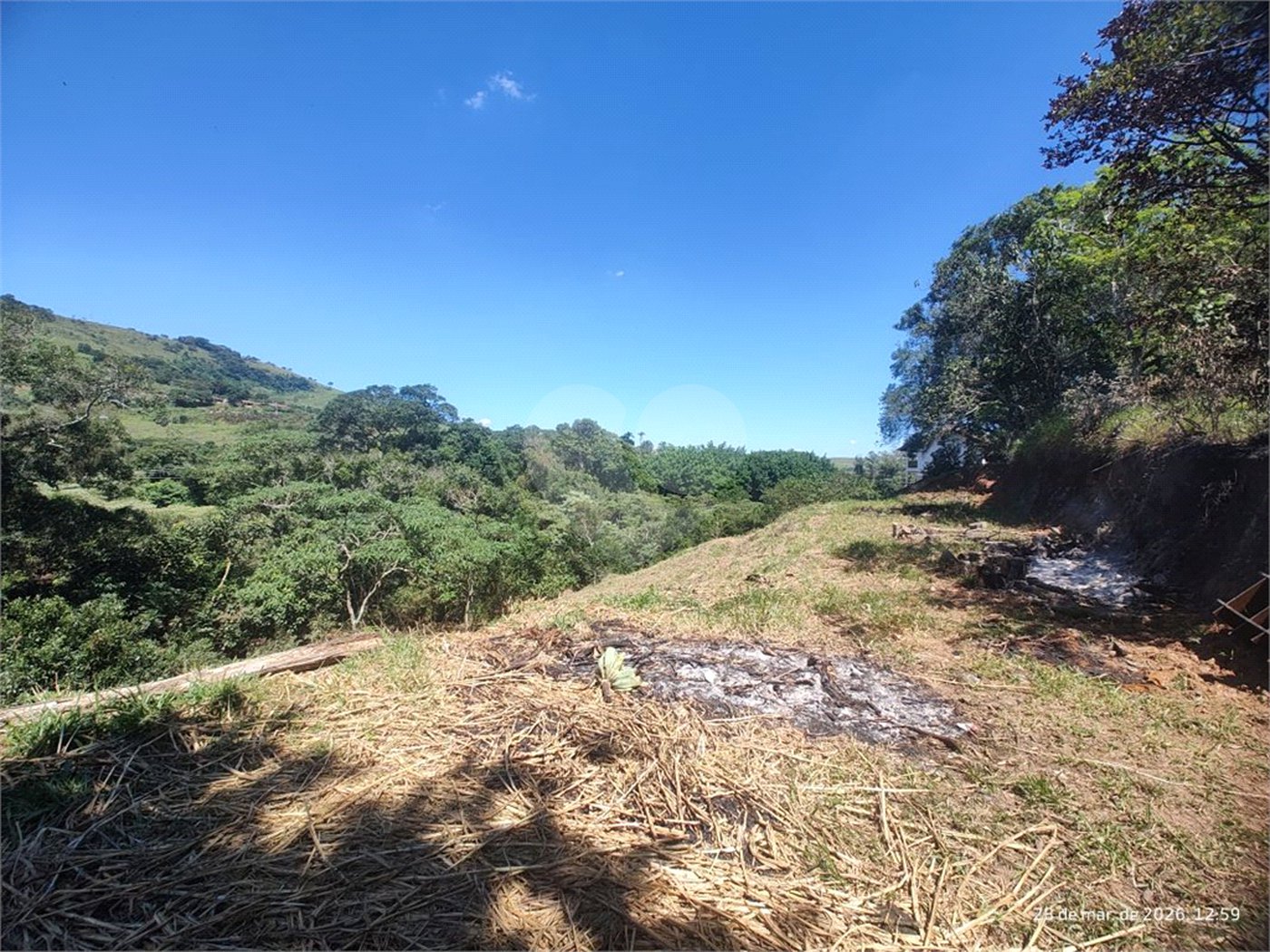 Área rural em Piracaia com 3.289 metros, ótima para chácara, as margens do rio Cachoeira