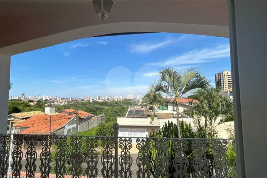 Venda Casa com 4 Dormitórios no Parque Santa Cecília