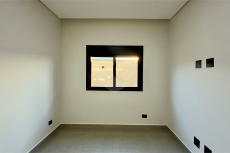 Casa térrea 3 dormitórios (3 suítes), espaço gourmet, piscina, 2 vagas garagem, condomínio fechado com ampla área lazer