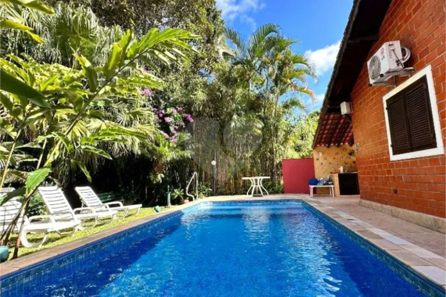 Casa à venda com 3 quartos, sendo 2 suítes,  em Riviera de São Lourenço, Bertioga, SP