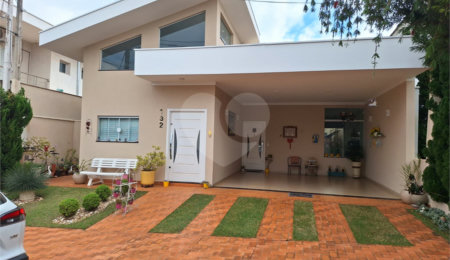Casa à venda com 3 suítes no condomínio Village Damha II, São Carlos - SP