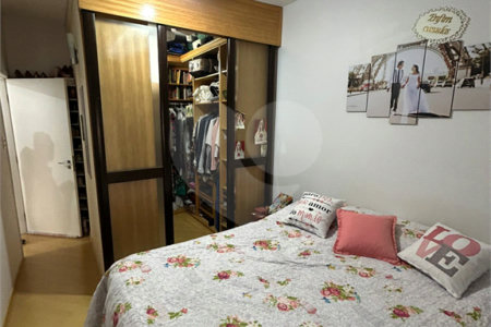 Sobrado venda no Alto da Mooca, com 266m2, 4 quartos, 3 salas, área gourmet e 2 vagas de garagem