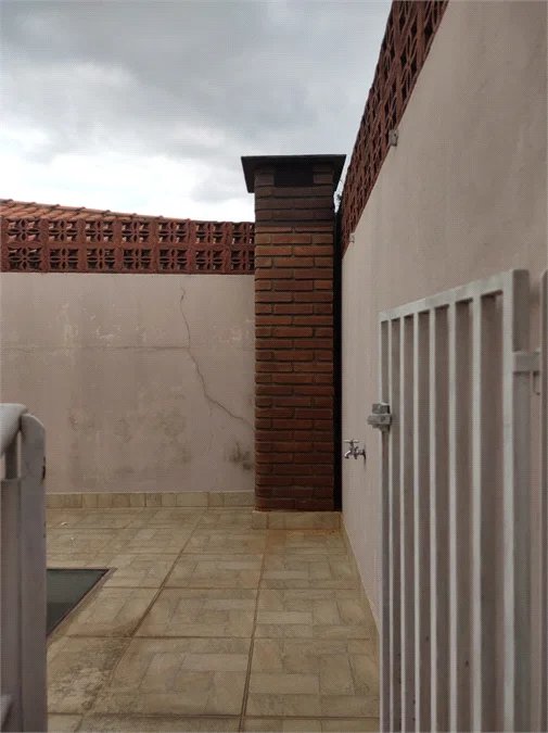 Sobrado à venda com 3 quartos, sendo 1 suíte,  em Parque Ipê, São Paulo, SP