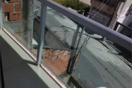 Sobrado à venda em Santo André , com 179m² , 2 dormitórios , sendo 1 suíte e 5 vagas.