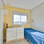 Apartamento com 68m² sala 02 ambientes, 02 dormitórios, sendo 01 suíte banheiro social e vaga no subsolo.! Venha conhecer!