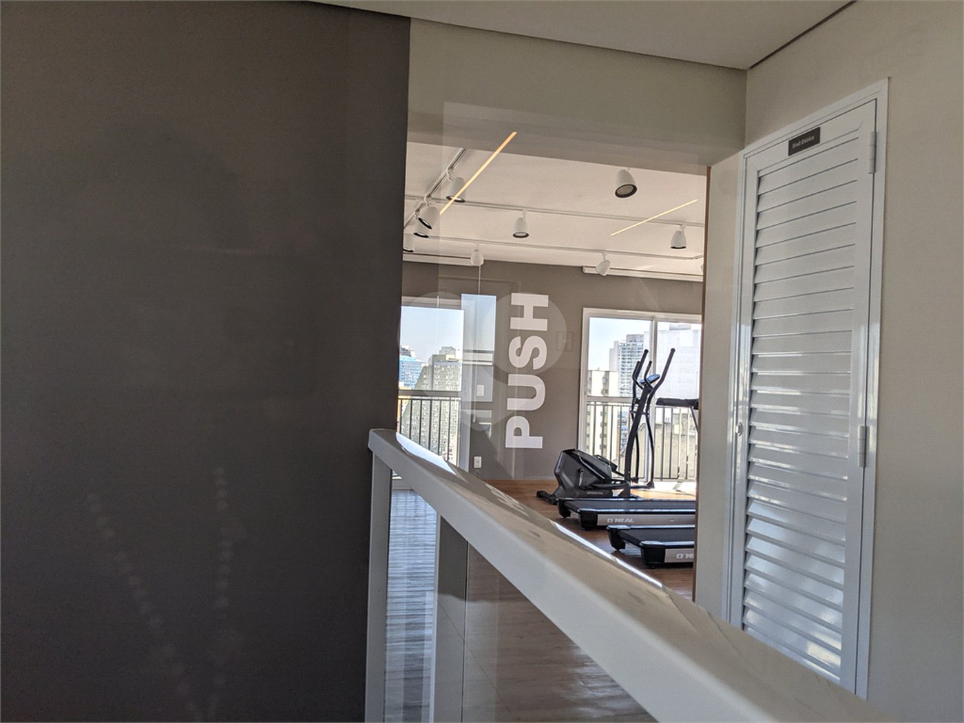 Bela Vista ! Studio novo 2400,00 !