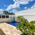 Lindo sobrado com 4 suites e piscina à venda, 365m², por R$ 2.450.000,00 no condomínio Villa Suiça, em Indaiatuba/SP.