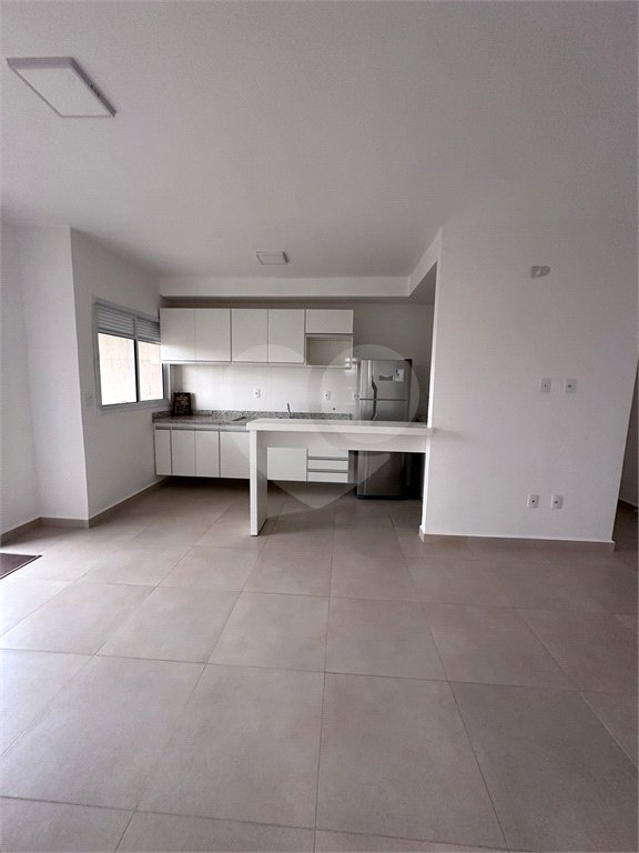 Apartamento Mobiliado de 2 Dormitórios com Suíte no Edifício Valentina Park Venda