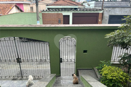 Excelente Sobrado à venda no Planalto - 5 Quartos/4 Suítes/2 Vagas na garagem