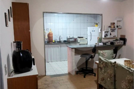 Casa térrea em Ibaté/SP.