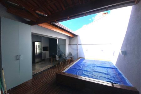Casa com piscina para venda no Terra nova
