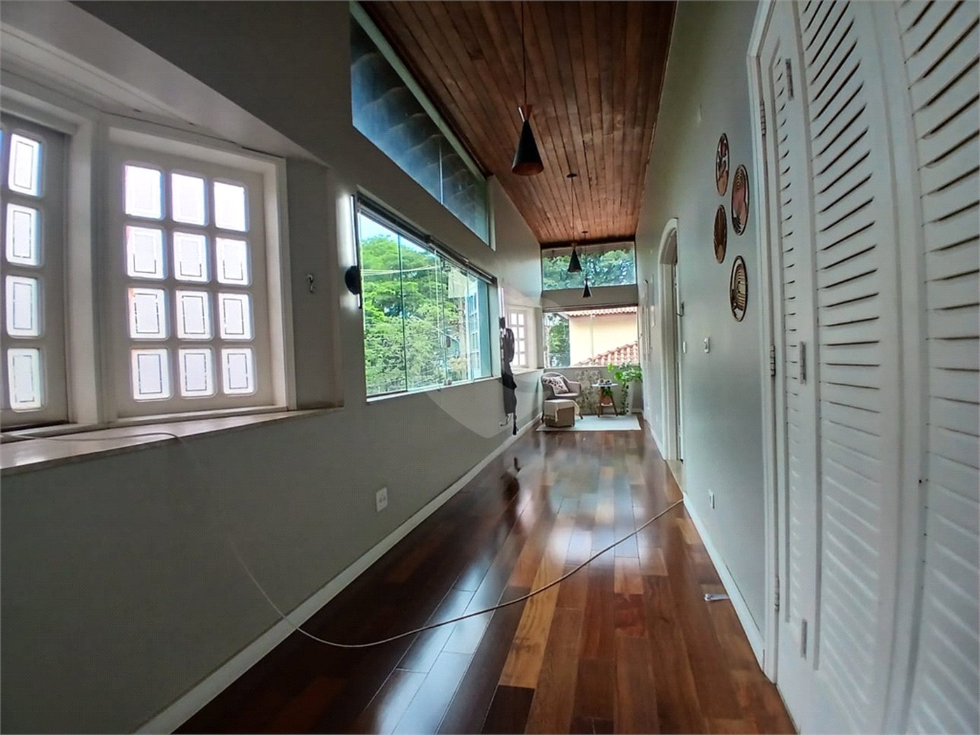 Oportunidade No Alto de Pinheiros Ótimo Sobrado com 352m² de A.C, frente para uma bela Praça.
