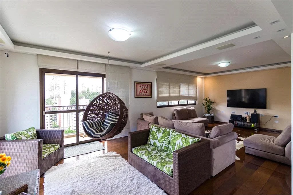Apartamento à venda com 4 quartos, sendo 3 suítes,  em Vila Andrade, São Paulo, SP