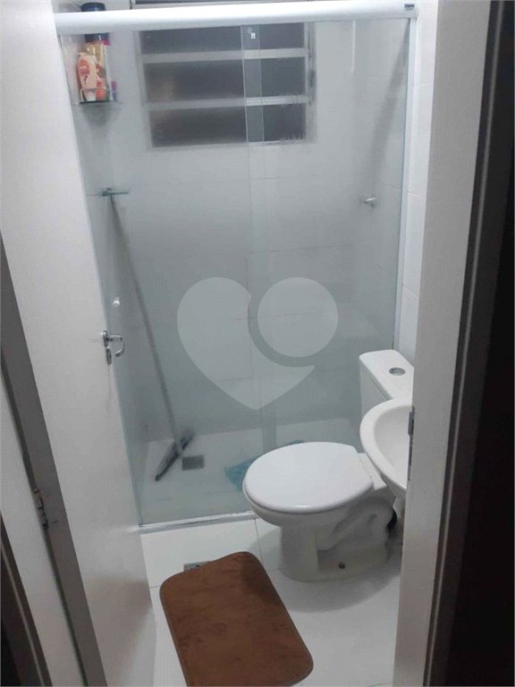 Apartamento no Condomínio Mont Azul.