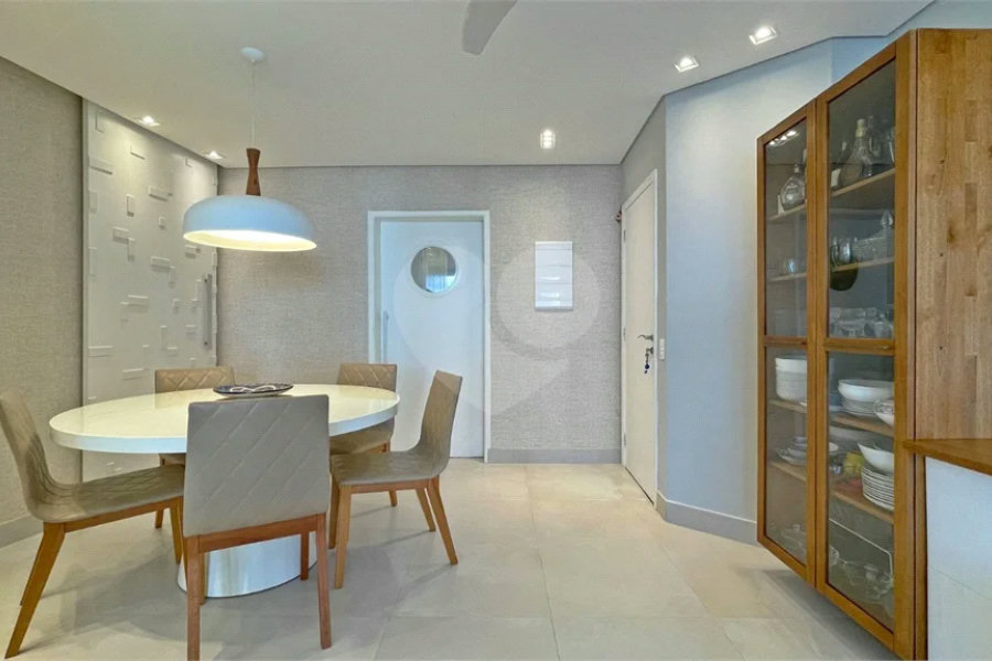 Apartamento à venda com 3 quartos, sendo 2 suítes, em Riviera de São Lourenço, Bertioga, SP
